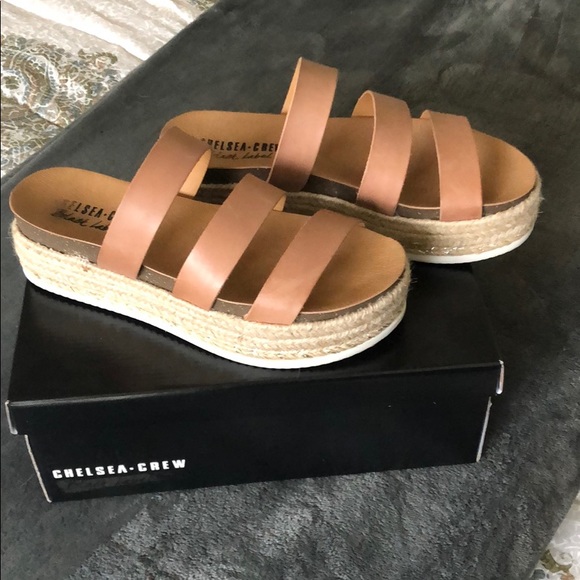 Platform (flatform) Sandals - Picture 2 of 6